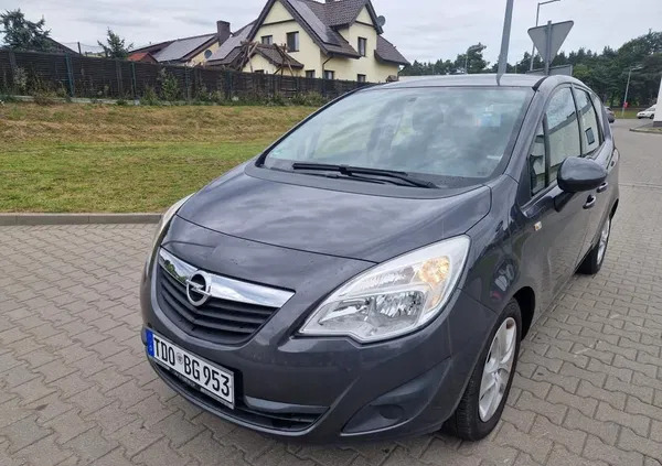 opel meriva Opel Meriva cena 21700 przebieg: 195000, rok produkcji 2011 z Świerzawa